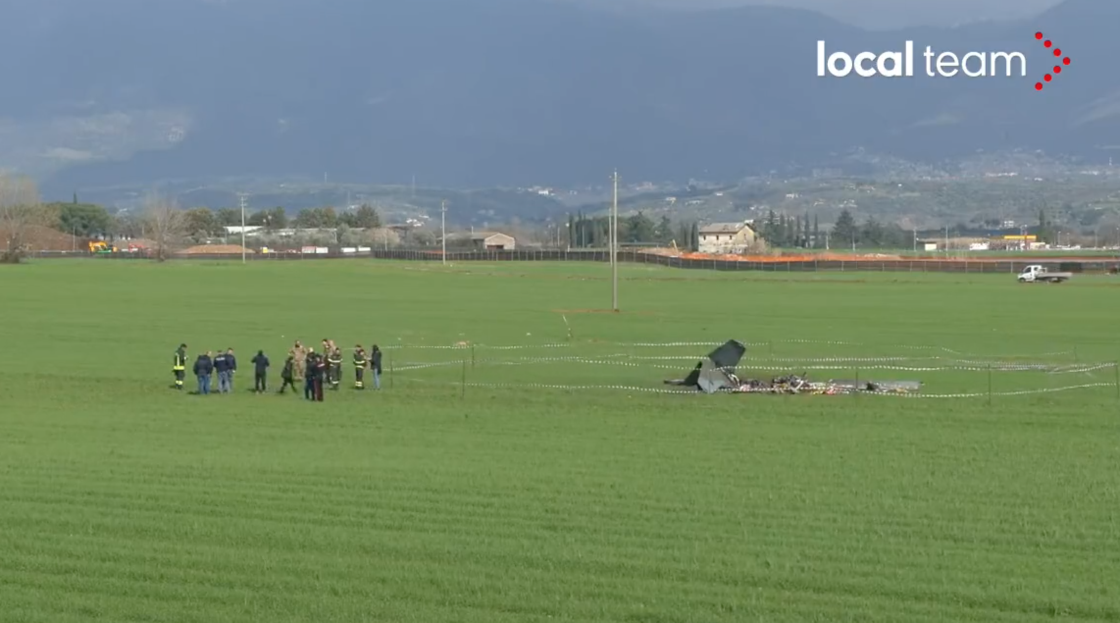意大利两架军用飞机在一次训练航班中碰撞并坠毁-弦外音