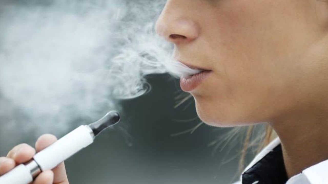 英国计划派发免费电子烟   100 万套鼓励市民戒烟-弦外音